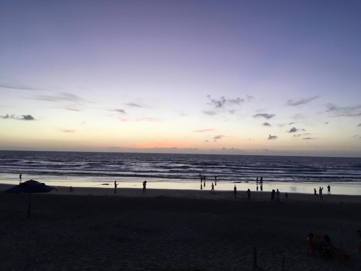 Chale Em Frente A Praia Salvador Eksteriør billede