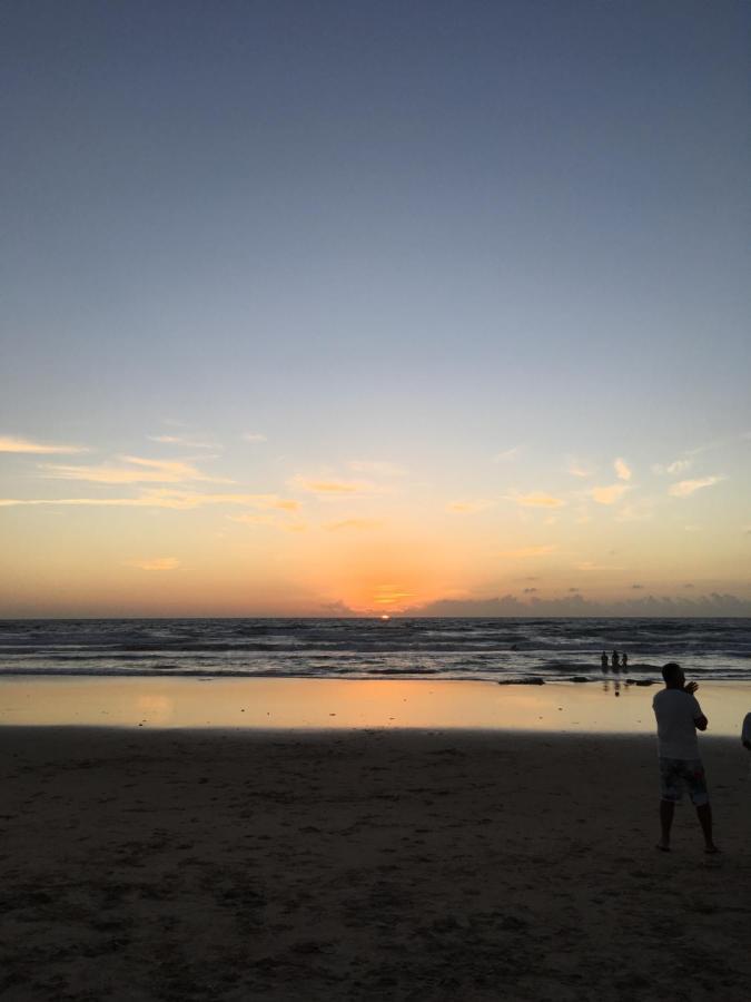 Chale Em Frente A Praia Salvador Eksteriør billede